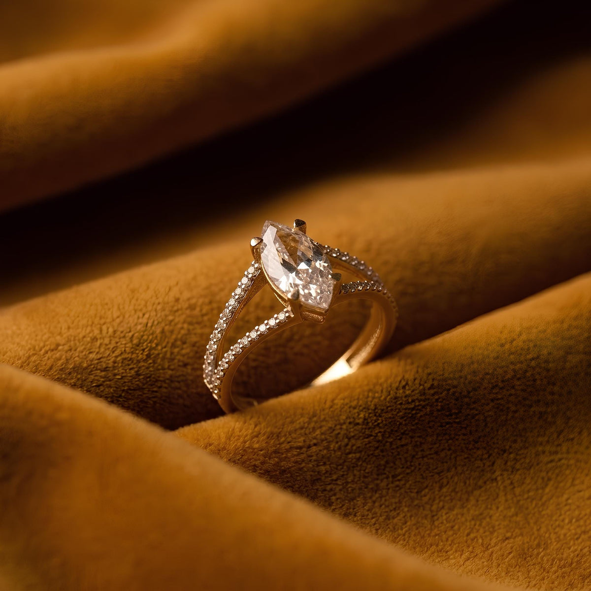 14K / 18K Solid Gold Marquise Zircon Ring