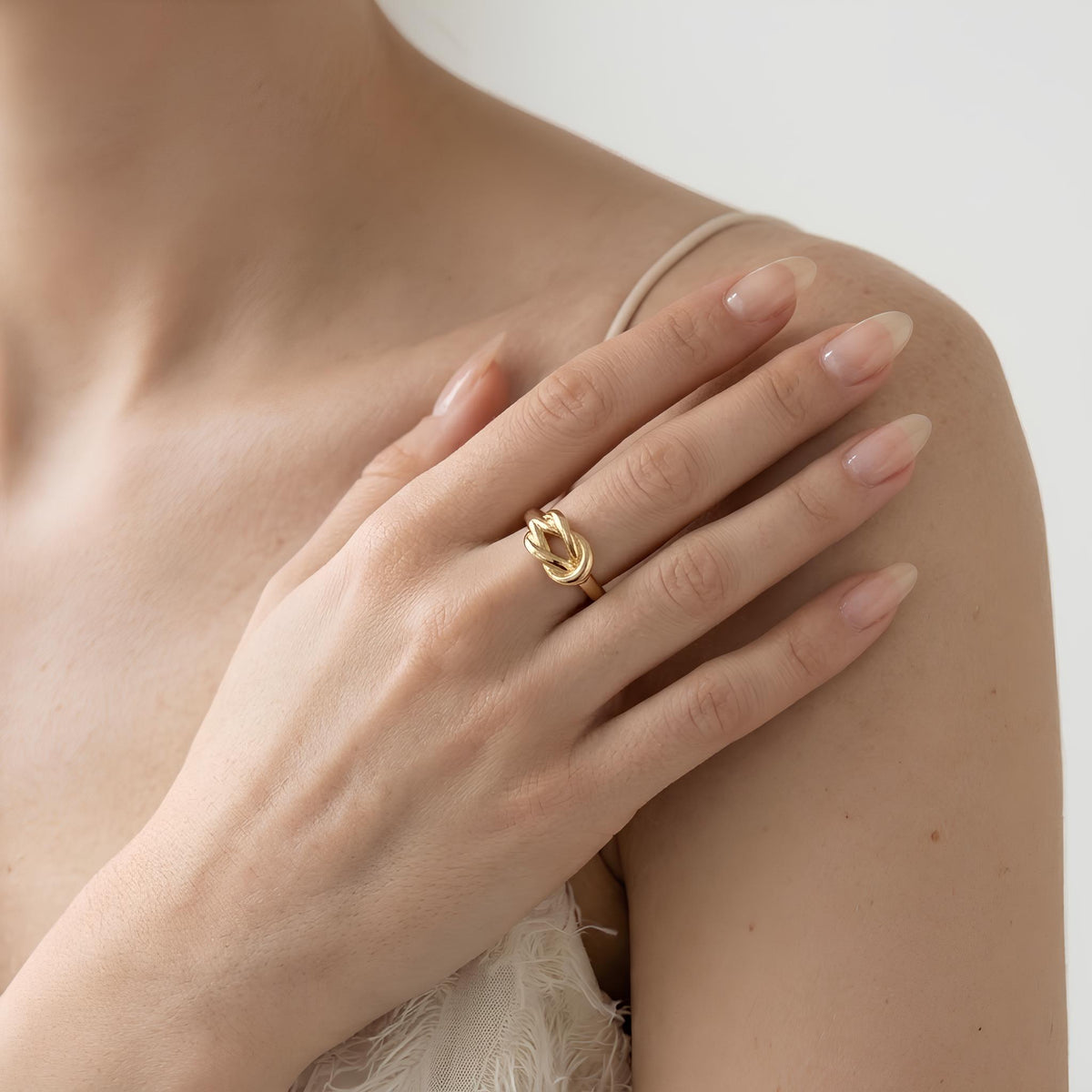 14K / 18K Solid Gold Love Knot Ring