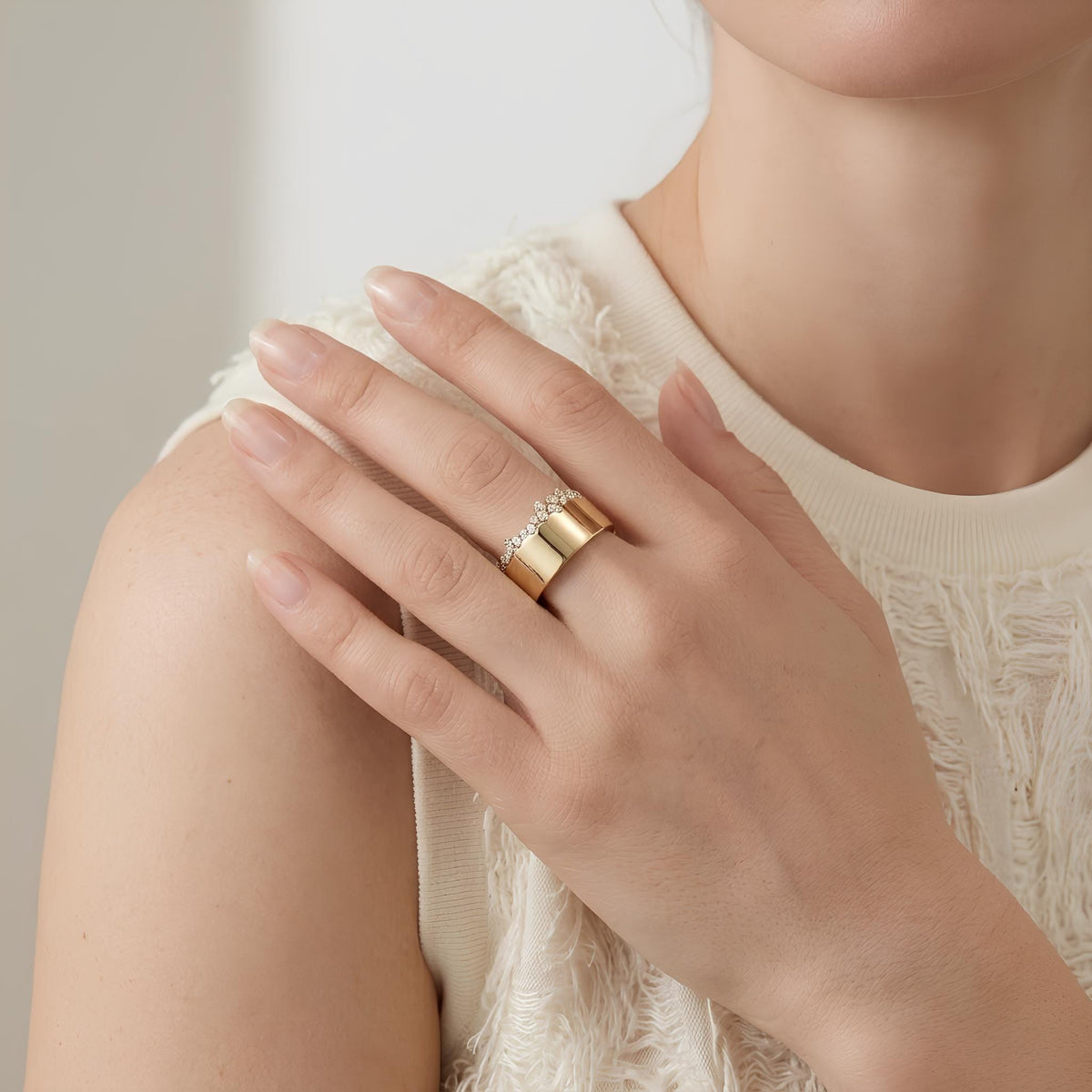 14K / 18K Solid Gold Scattered Zircon Band