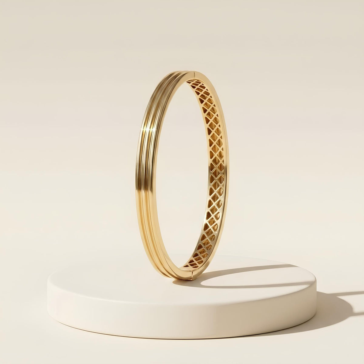 14K / 18K Solid Gold Ribbed Bangle