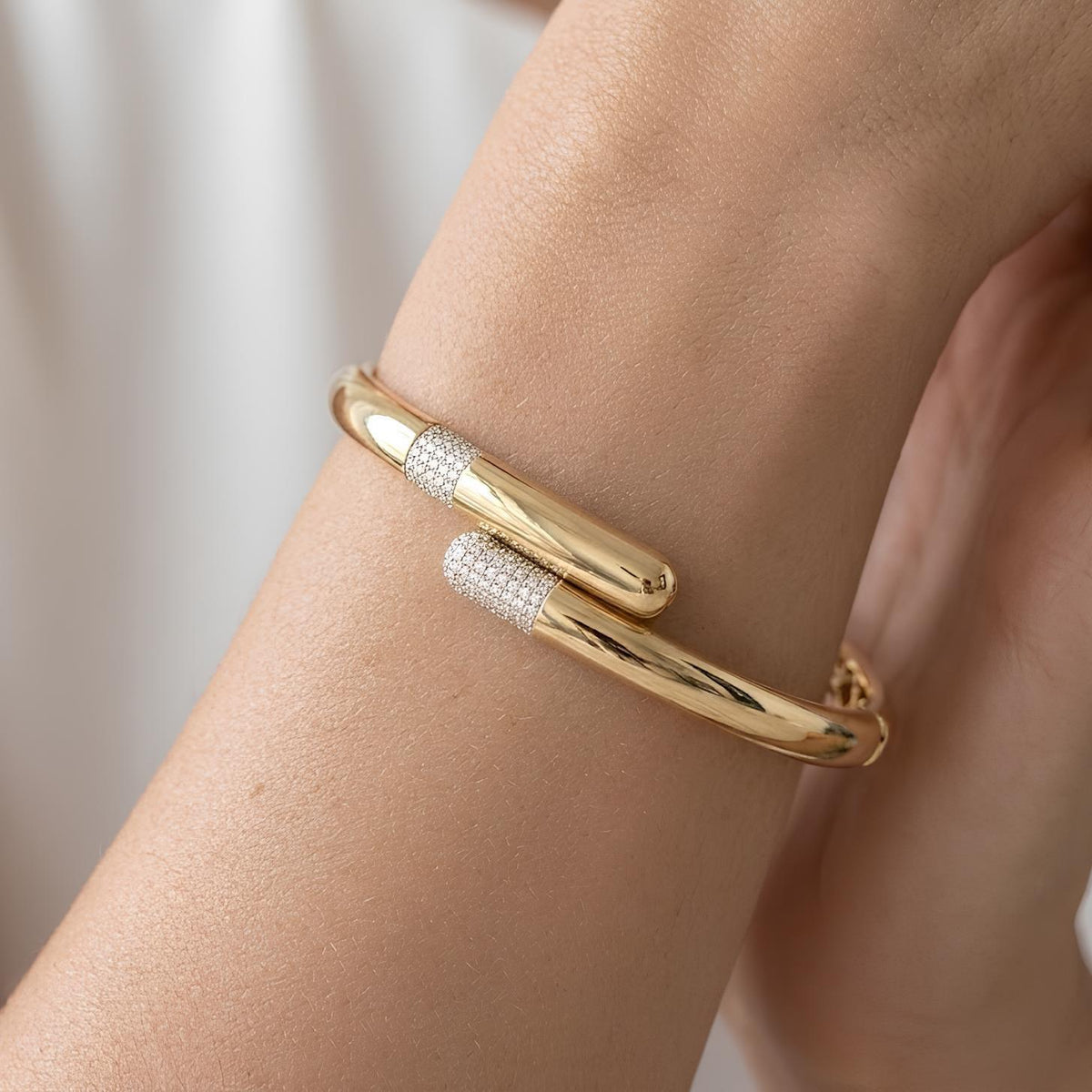 14K / 18K Solid Gold Pavé Zircon Bypass Bangle