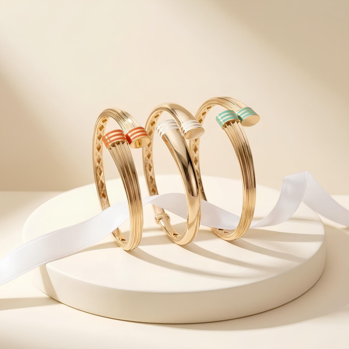 14K / 18K Solid Gold Ottoman-Inspired Enamel Bangle