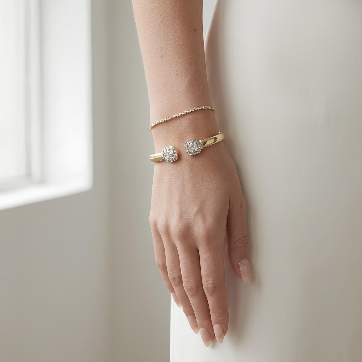 14K / 18K Solid Gold Cushion Halo Zircon Bangle