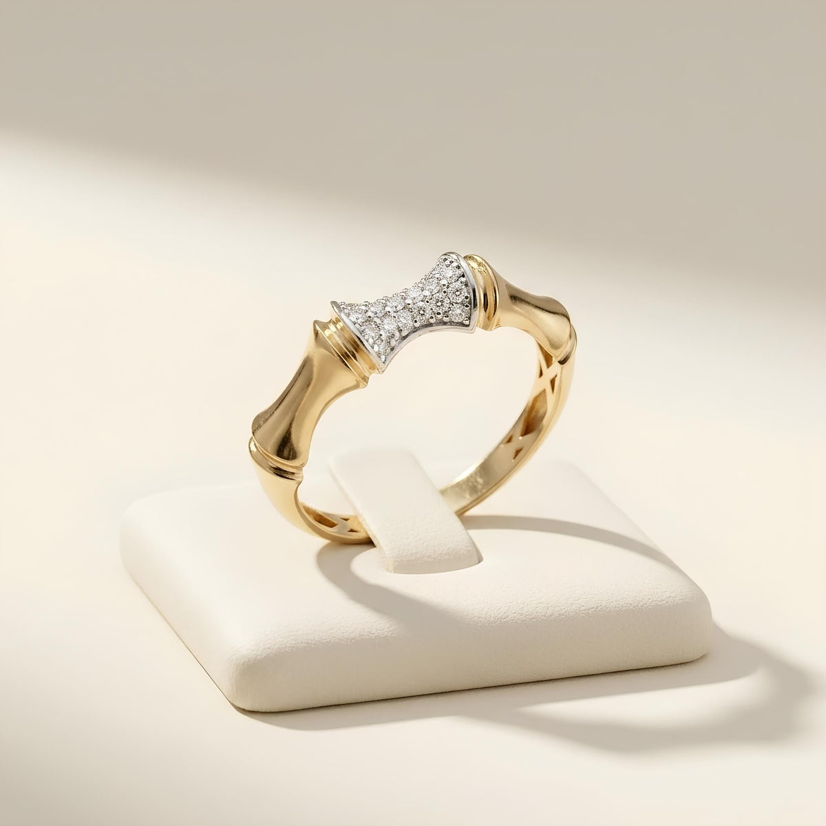 14K / 18K Solid Gold Bamboo Zircon Ring