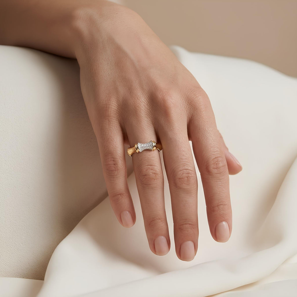 14K / 18K Solid Gold Bamboo Zircon Ring