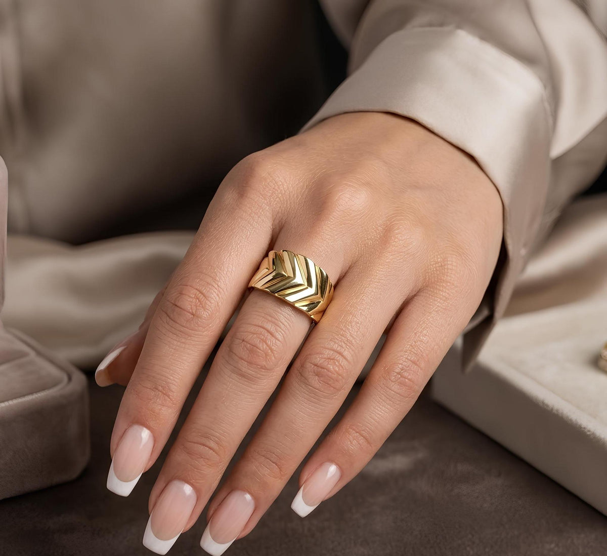 14K / 18K Solid Gold Chevron Dome Ring