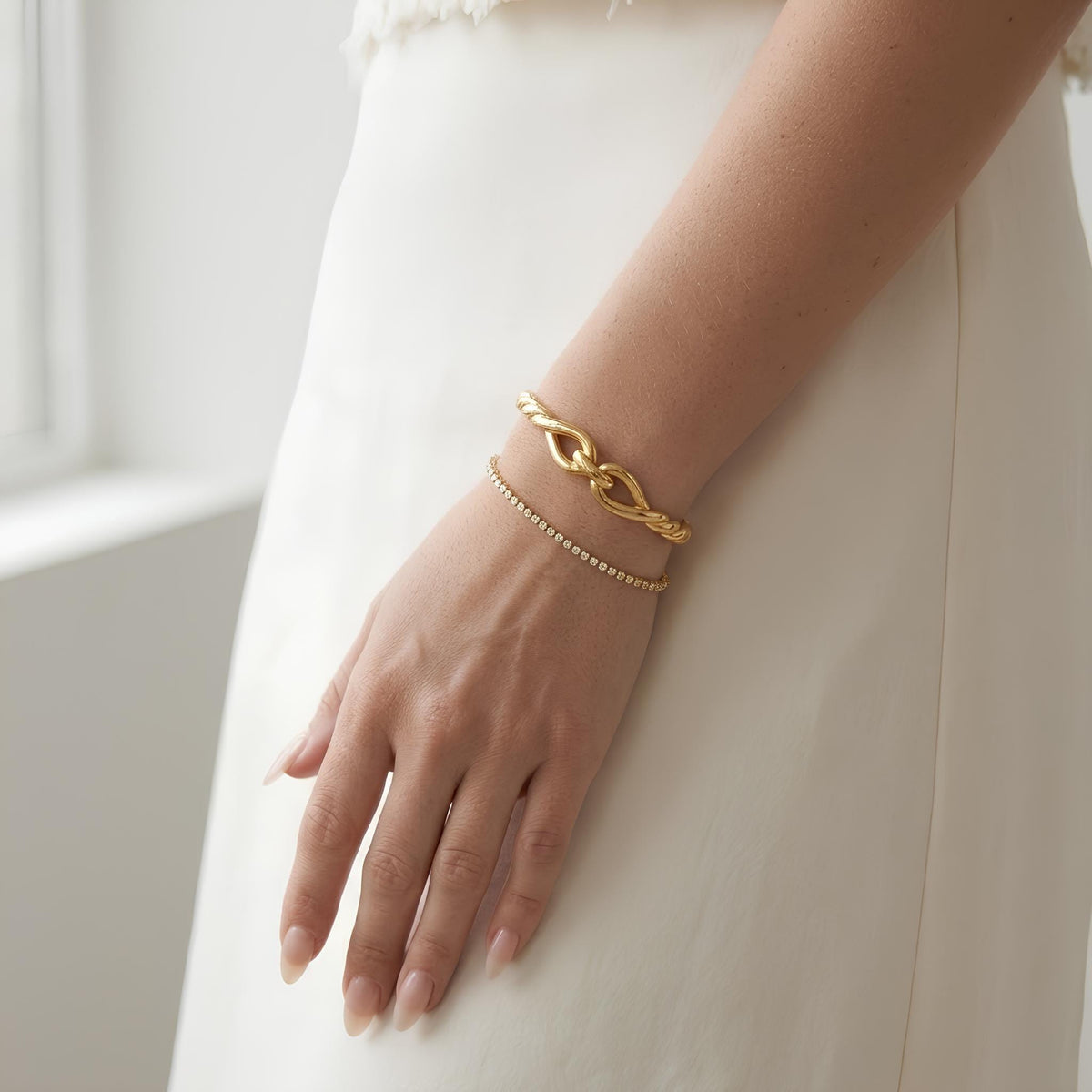 14K / 18K Solid Gold Twisted Rope Knot Bangle
