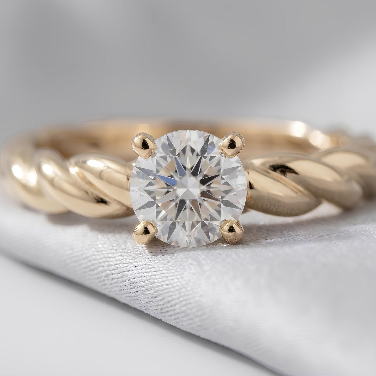 14K / 18K Solid Gold Twisted Rope Solitaire Ring