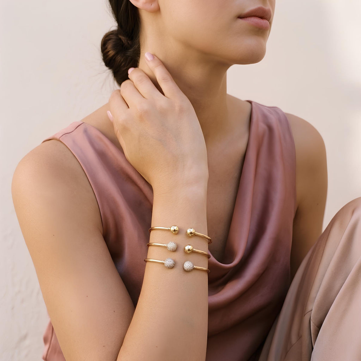14K / 18K Solid Gold Ball Bangle