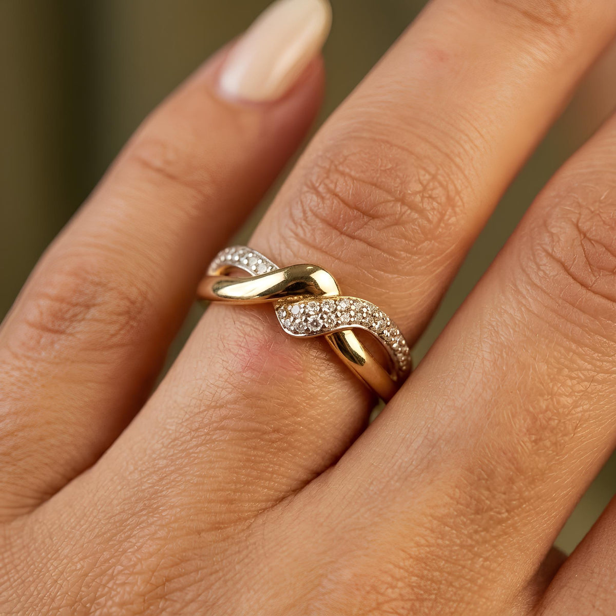 14K / 18K Solid Gold Pave Love Knot Ring