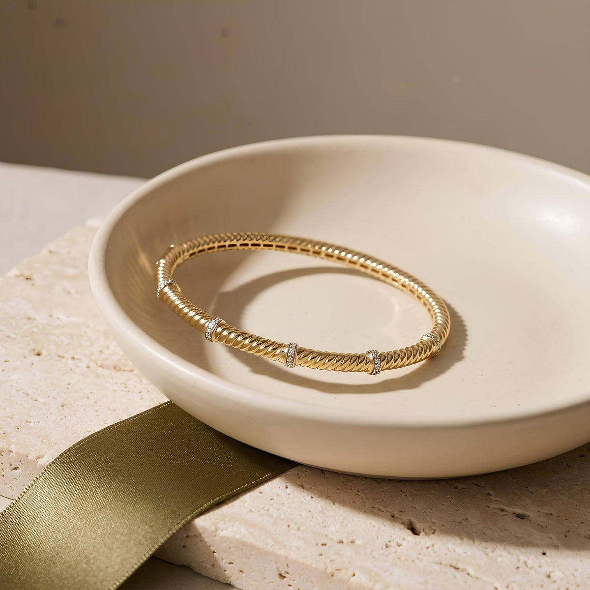 14K / 18K Solid Gold Twisted Rope Bangle
