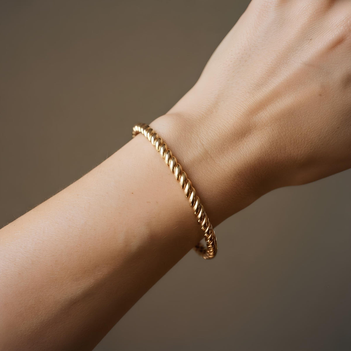 14K / 18K Solid Gold Rope Bangle
