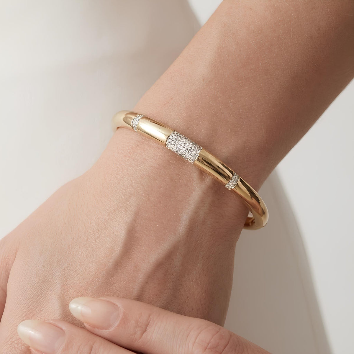 14K / 18K Solid Gold Pave Station Bangle