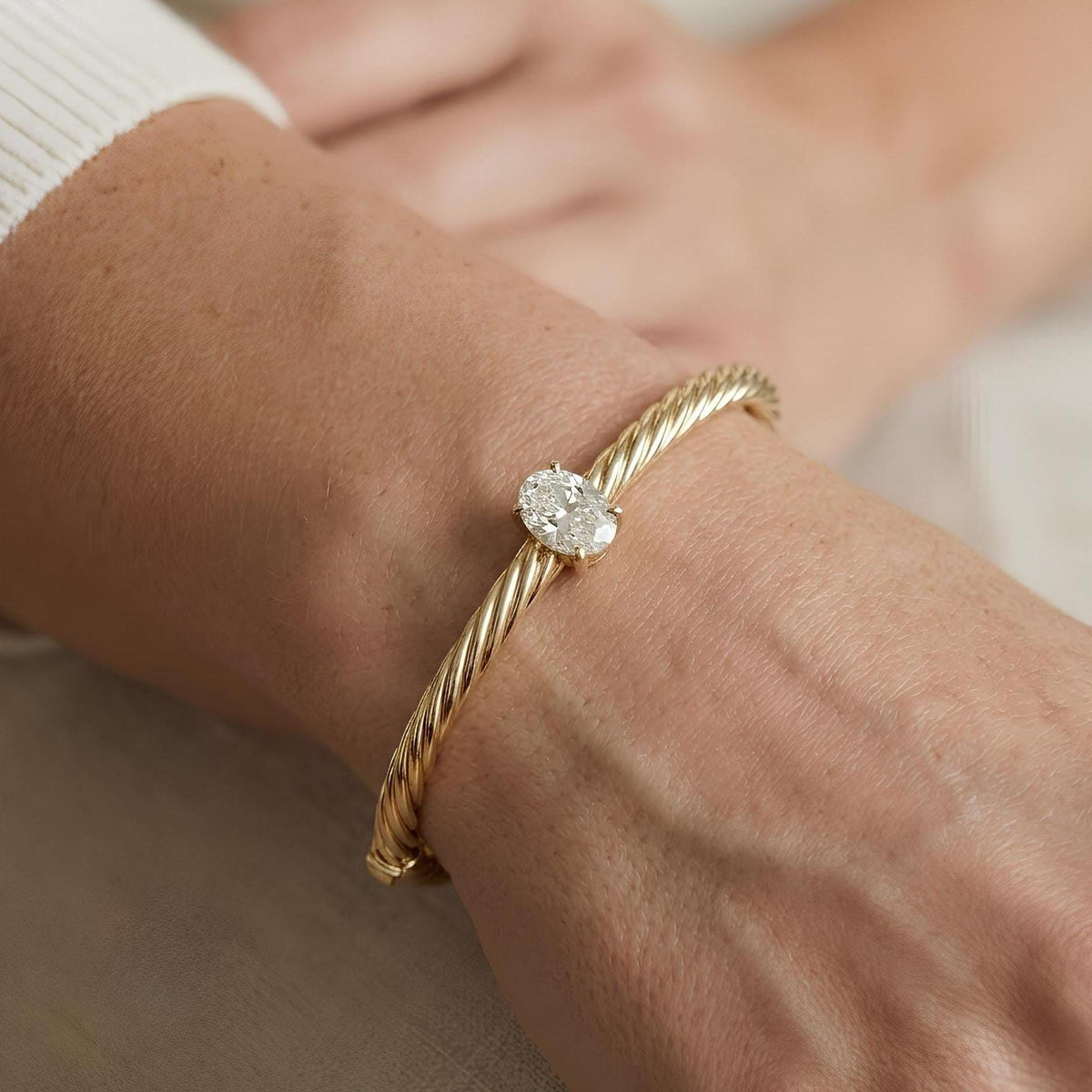 14K / 18K Solid Gold Twisted Cable Bangle