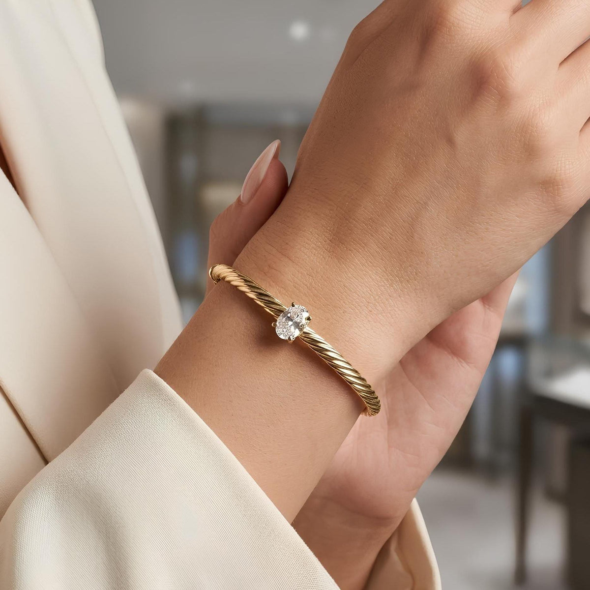 14K / 18K Solid Gold Twisted Cable Bangle