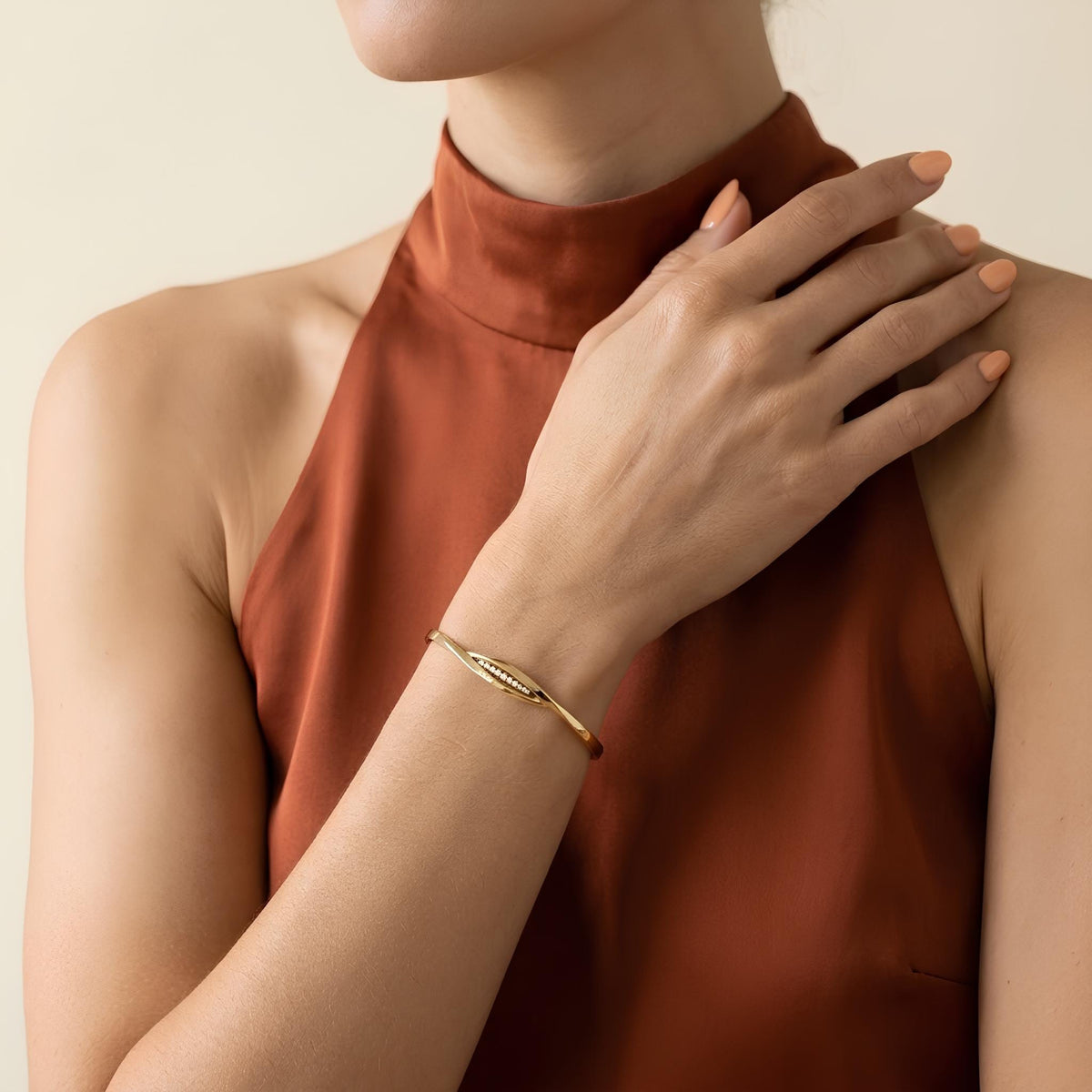 14K / 18K Solid Gold Twisted Bangle