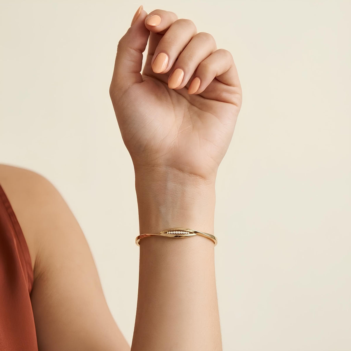14K / 18K Solid Gold Twisted Bangle