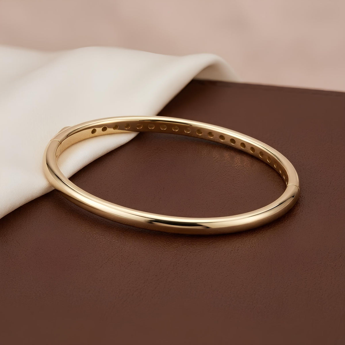 14K / 18K Solid Gold Hinged Bangle