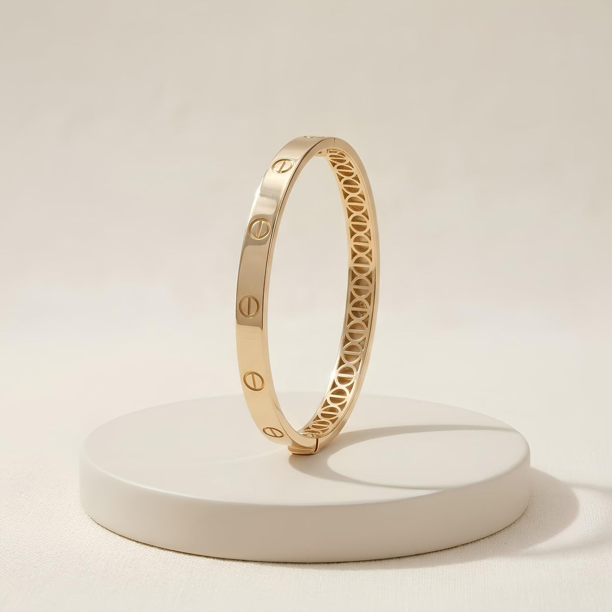 14K / 18K Solid Gold Screw Motif Bangle