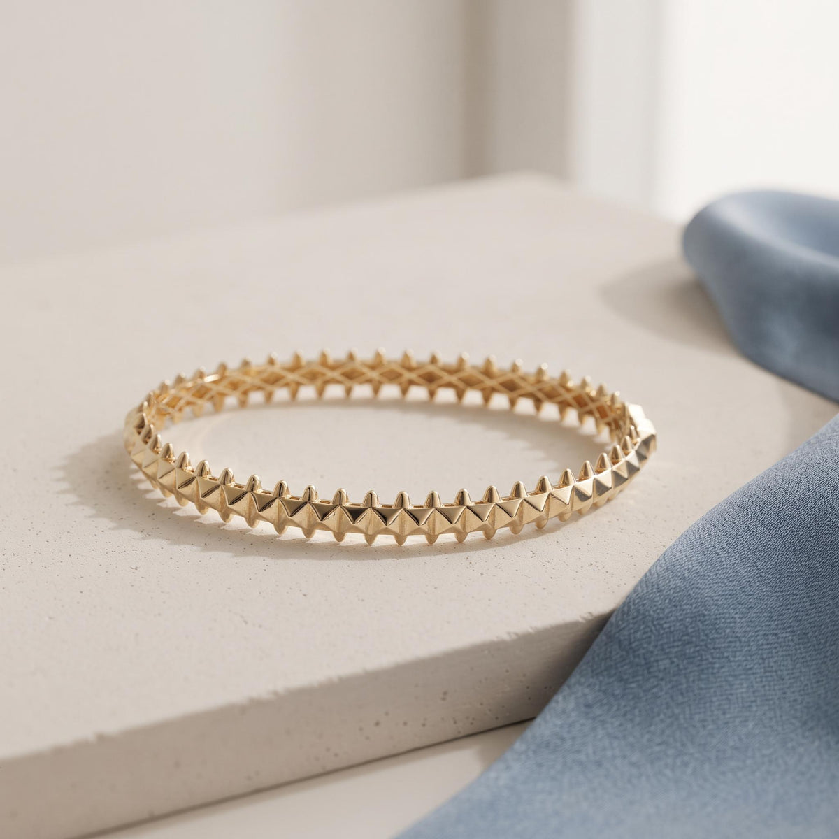 14K / 18K Solid Gold Spike Bangle