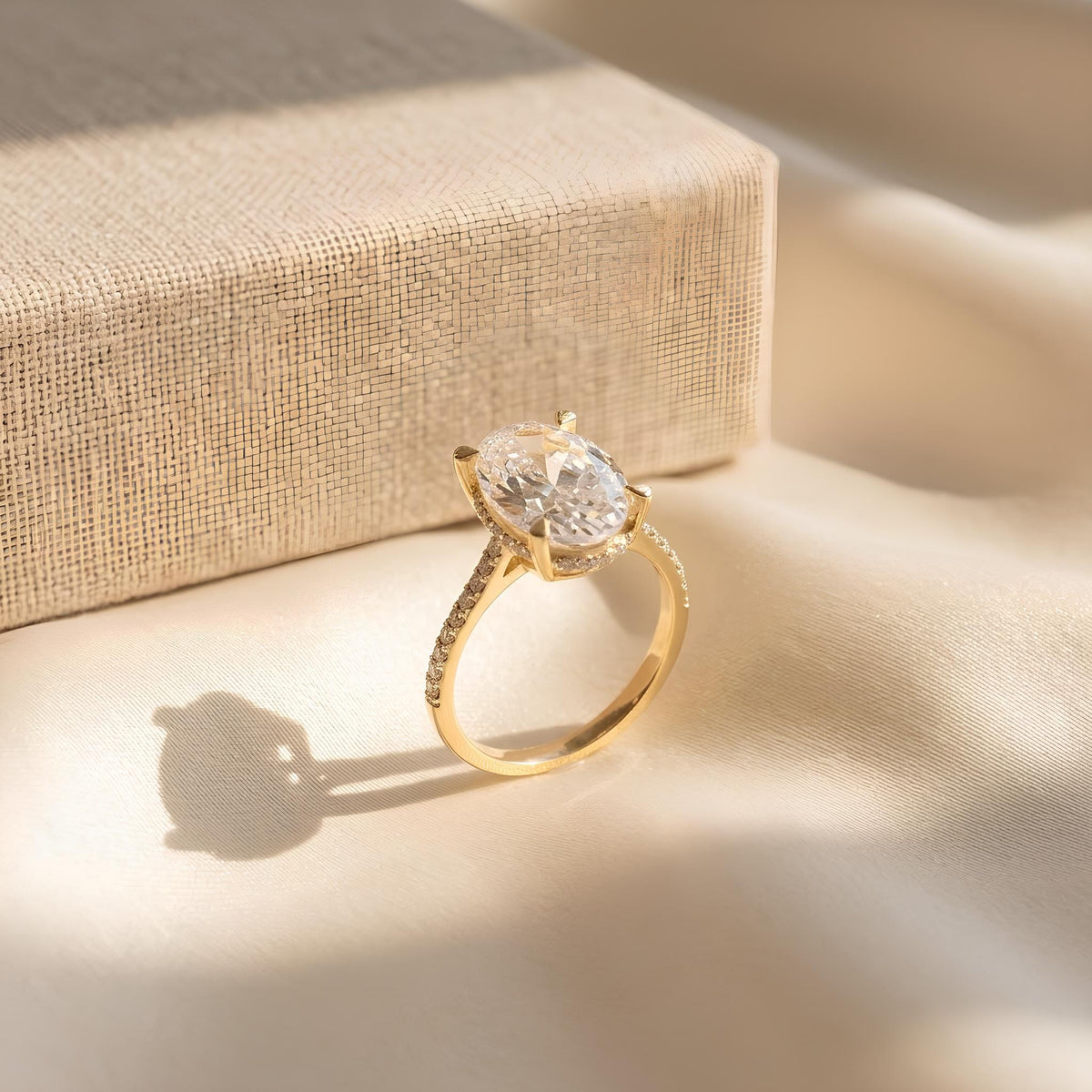 14K / 18K Solid Gold Oval Zircon Ring
