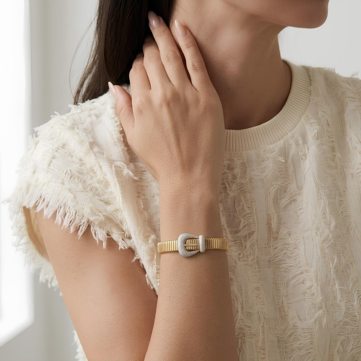 14K / 18K Solid Gold Buckle Bangle