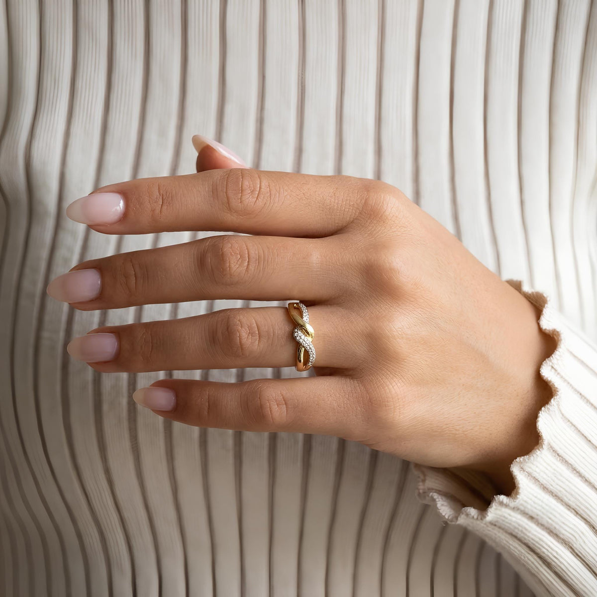 14K / 18K Solid Gold Pave Love Knot Ring