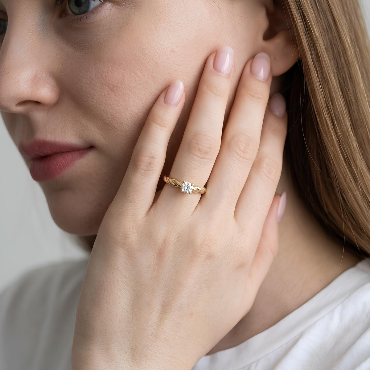 14K / 18K Solid Gold Twisted Rope Solitaire Ring