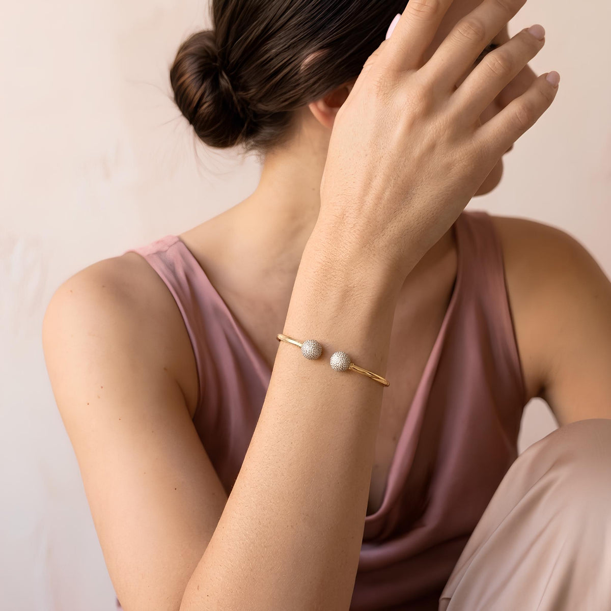 14K / 18K Solid Gold Ball Bangle