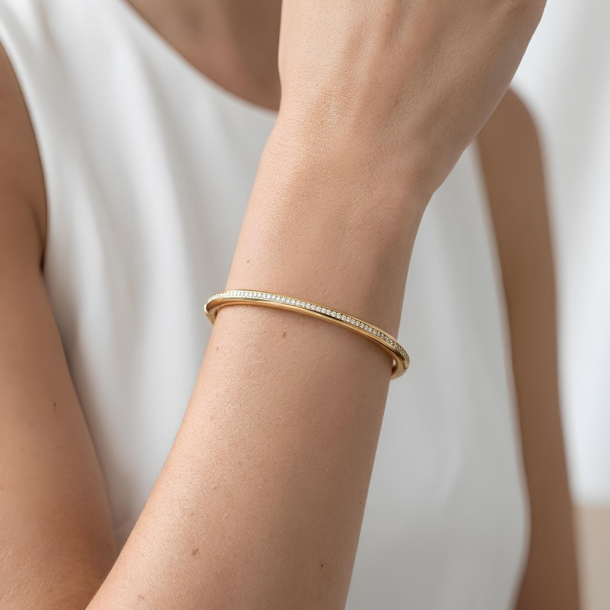 14K / 18K Solid Gold Pavé Zircon Slim Bangle