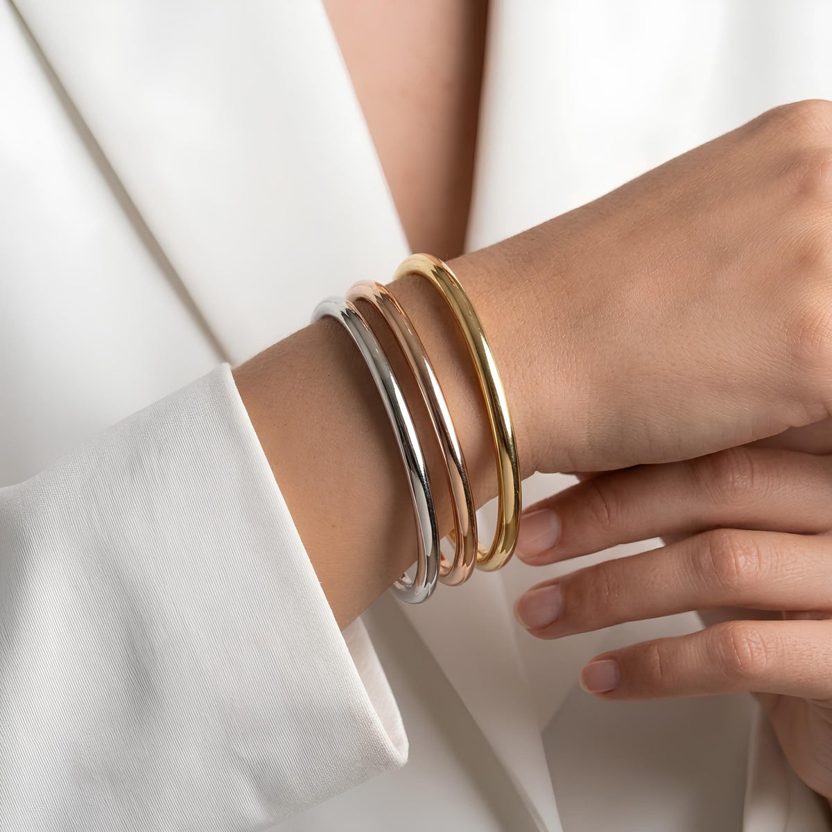 14K / 18K Solid Gold Hinged Bangle