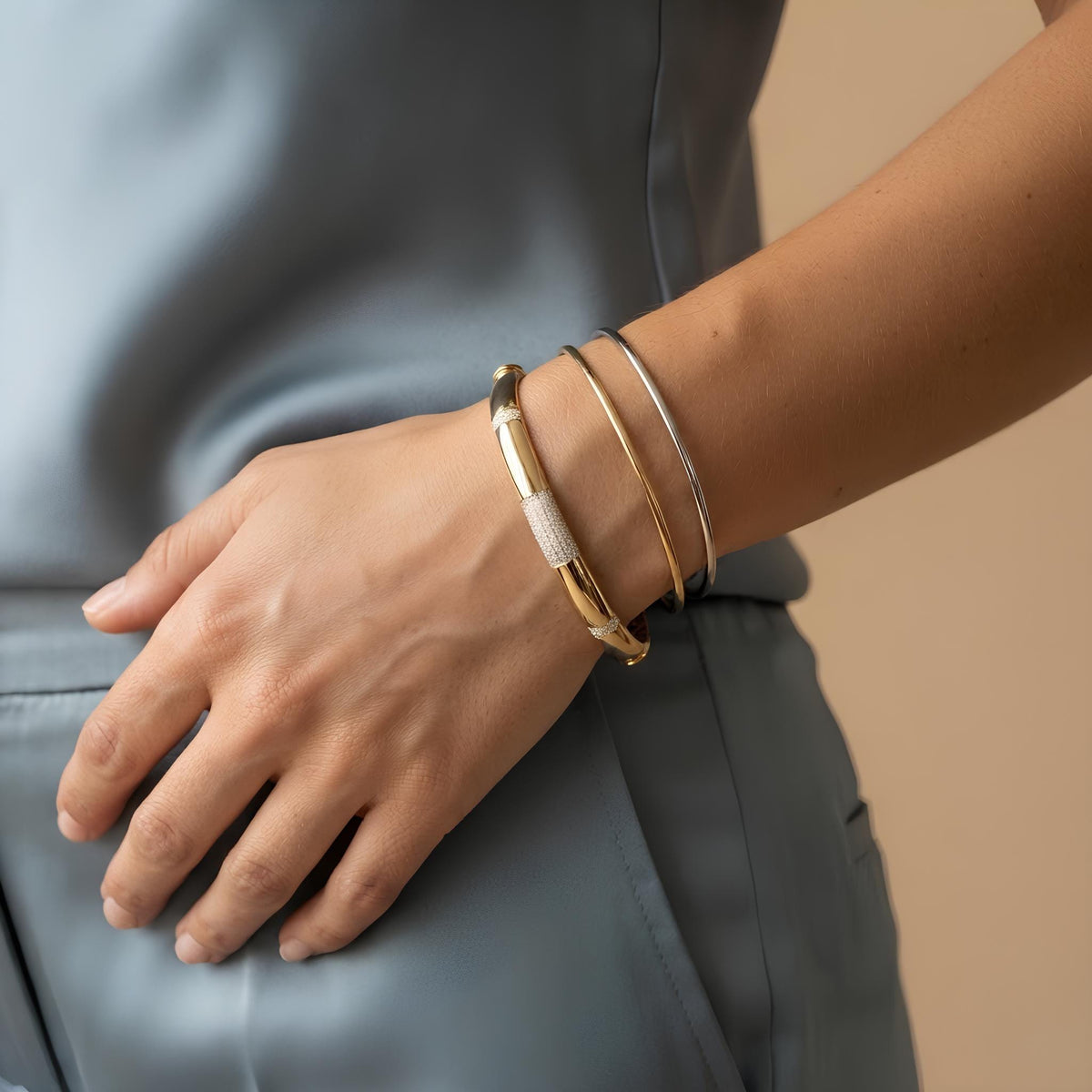 14K / 18K Solid Gold Pave Station Bangle