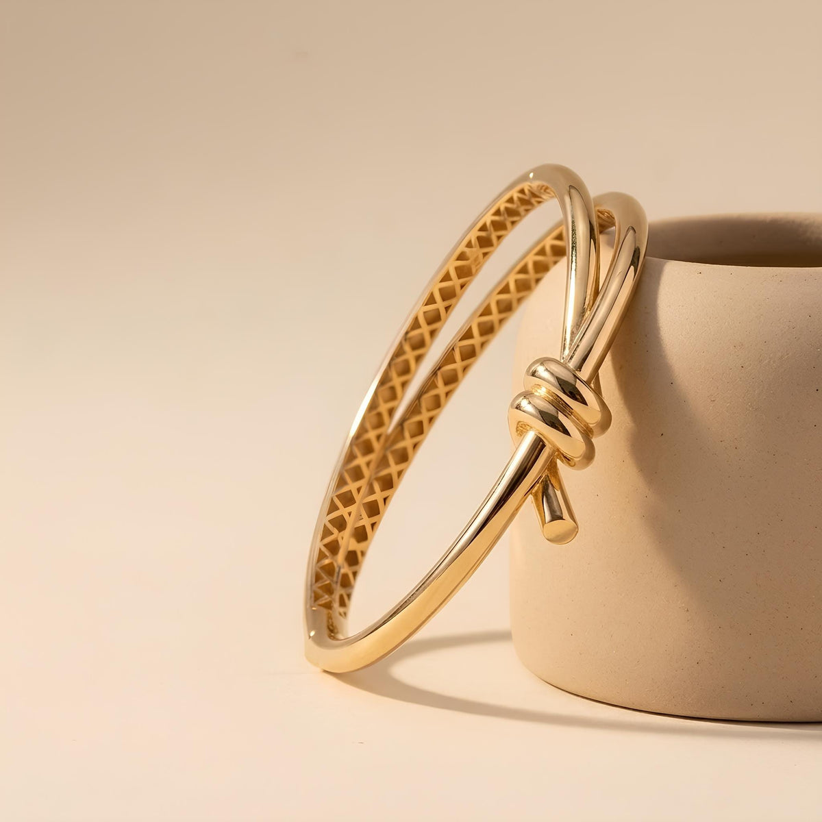 14K / 18K Solid Gold Knot Bangle