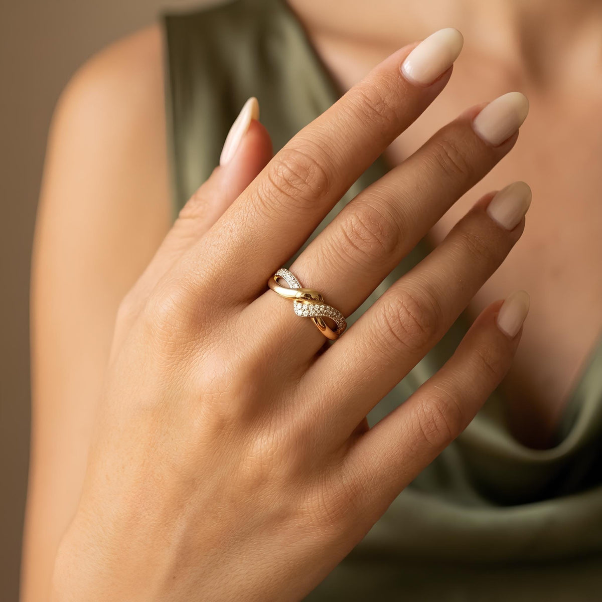 14K / 18K Solid Gold Pave Love Knot Ring