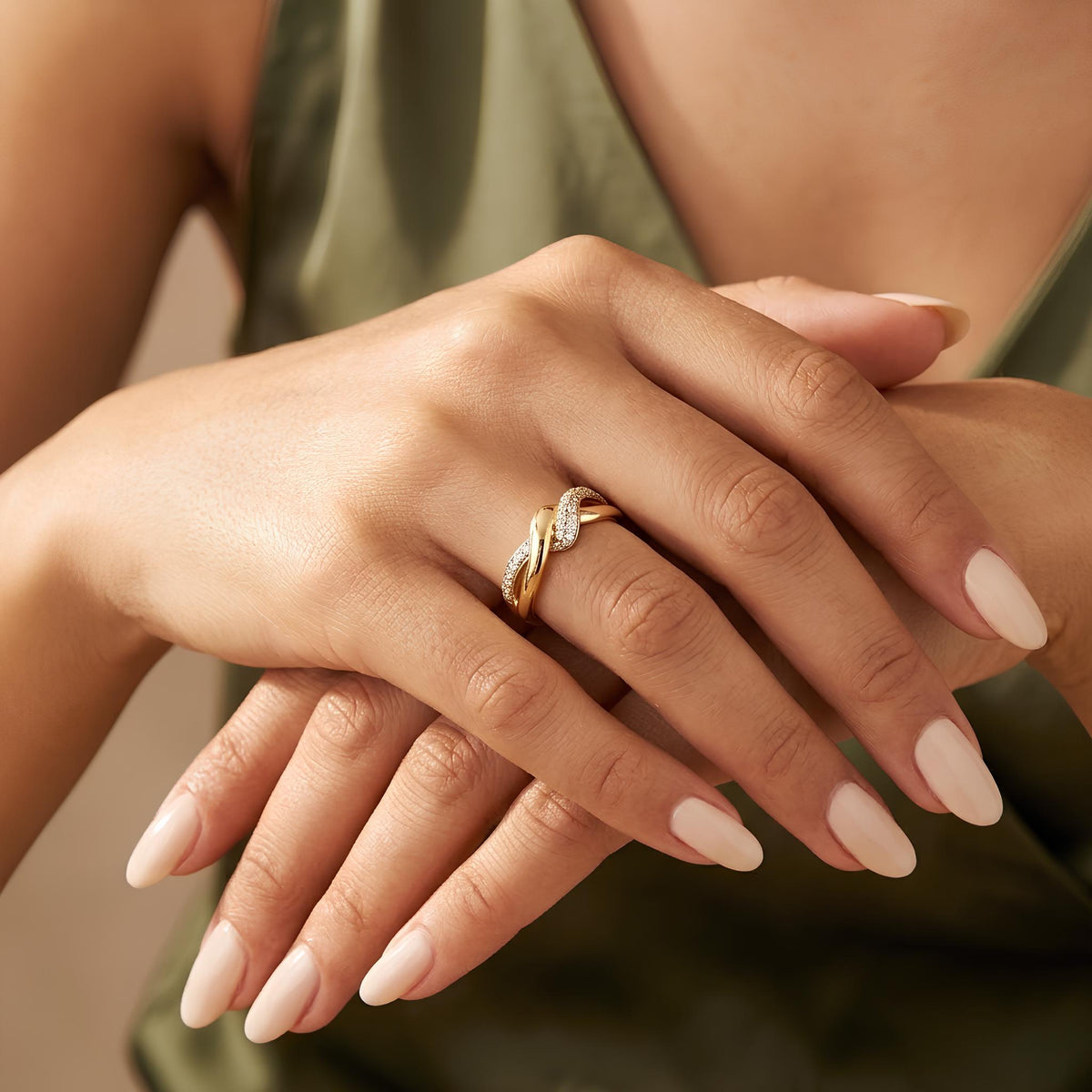 14K / 18K Solid Gold Pave Love Knot Ring