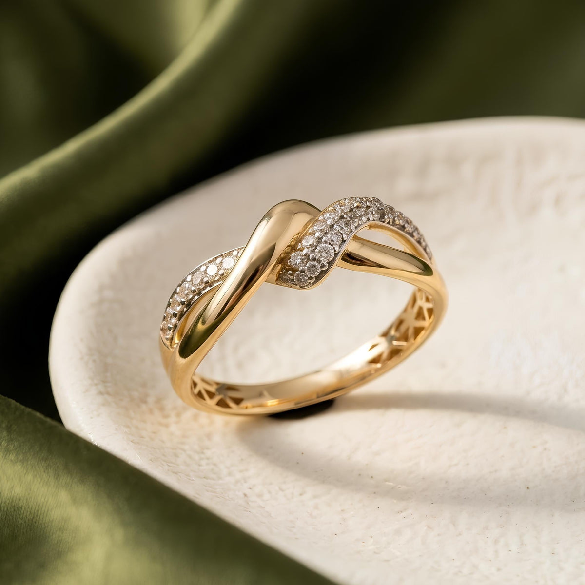 14K / 18K Solid Gold Pave Love Knot Ring