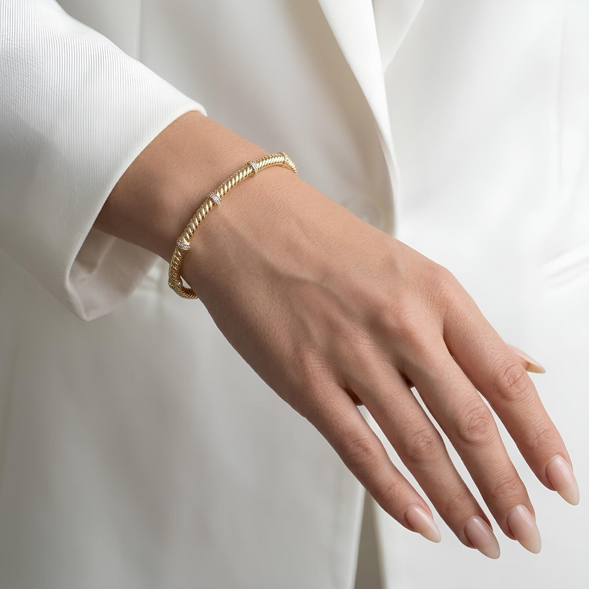 14K / 18K Solid Gold Twisted Rope Bangle