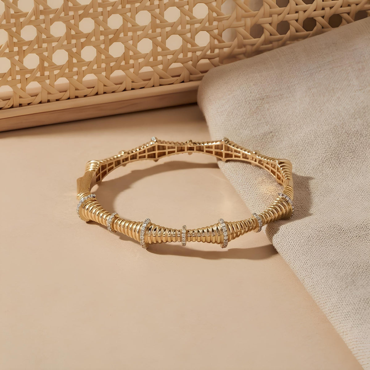 14K / 18K Solid Gold Ribbed Bangle