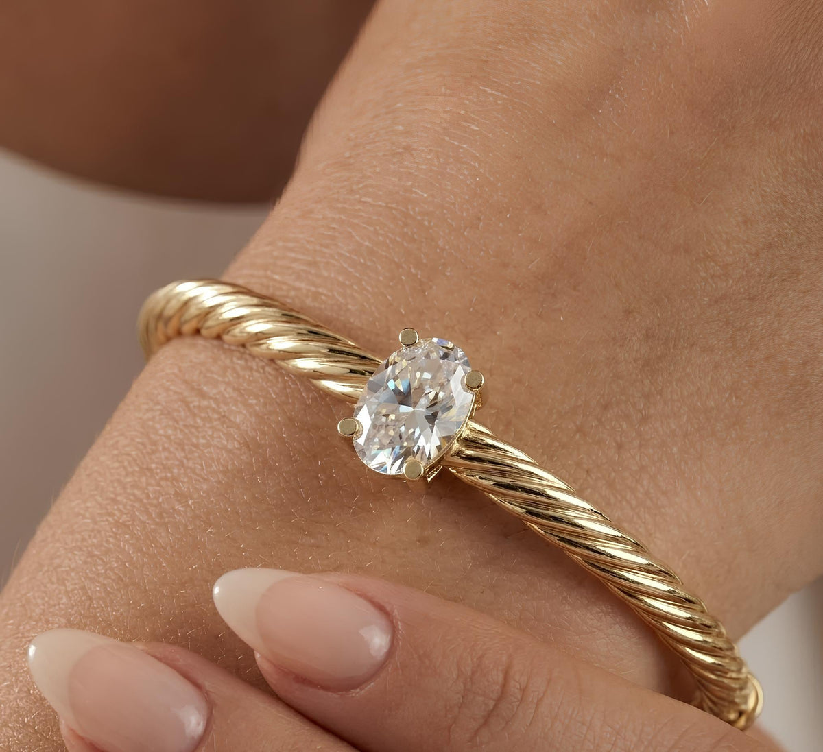 14K / 18K Solid Gold Twisted Cable Bangle