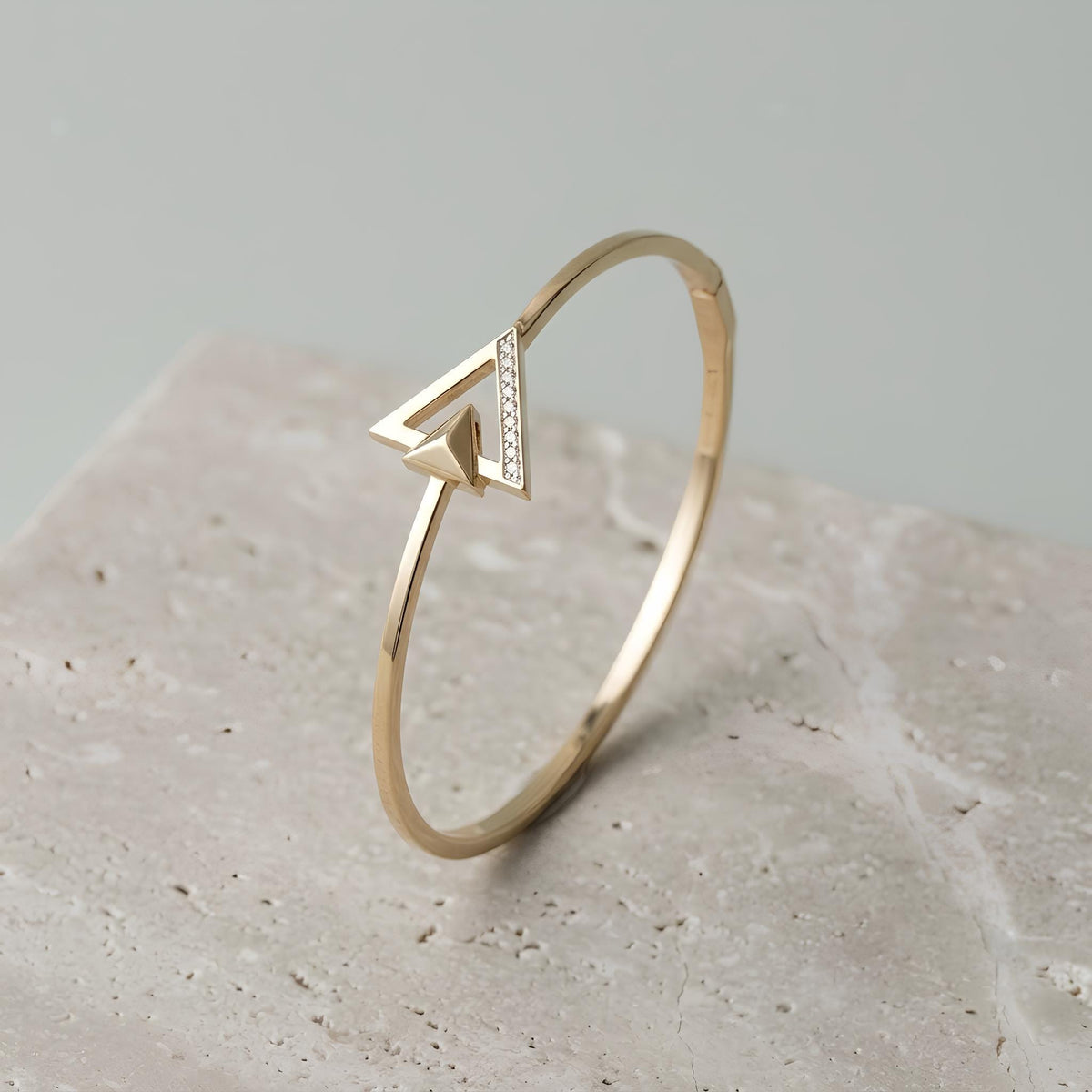 14K / 18K Solid Gold Triangle Bangle