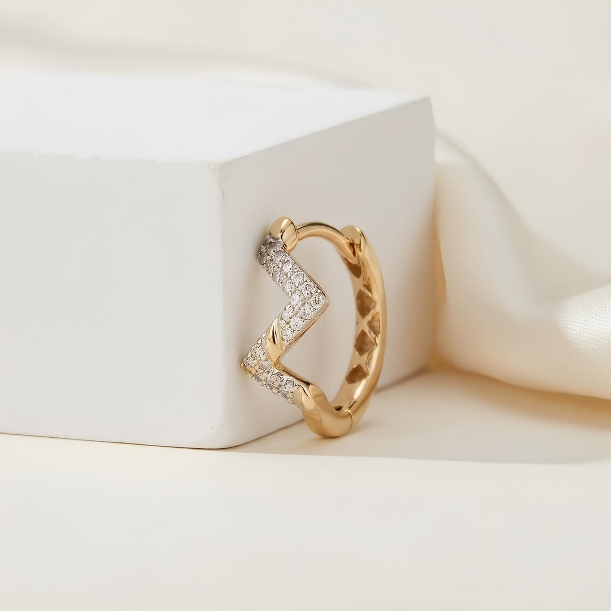 14K / 18K Solid Gold Zigzag Huggie Earrings
