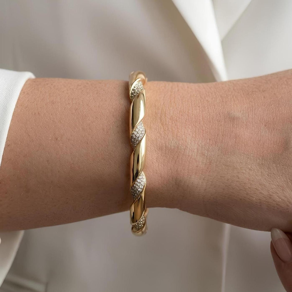 14K / 18K Solid Gold Twisted Pave Zircon Bangle