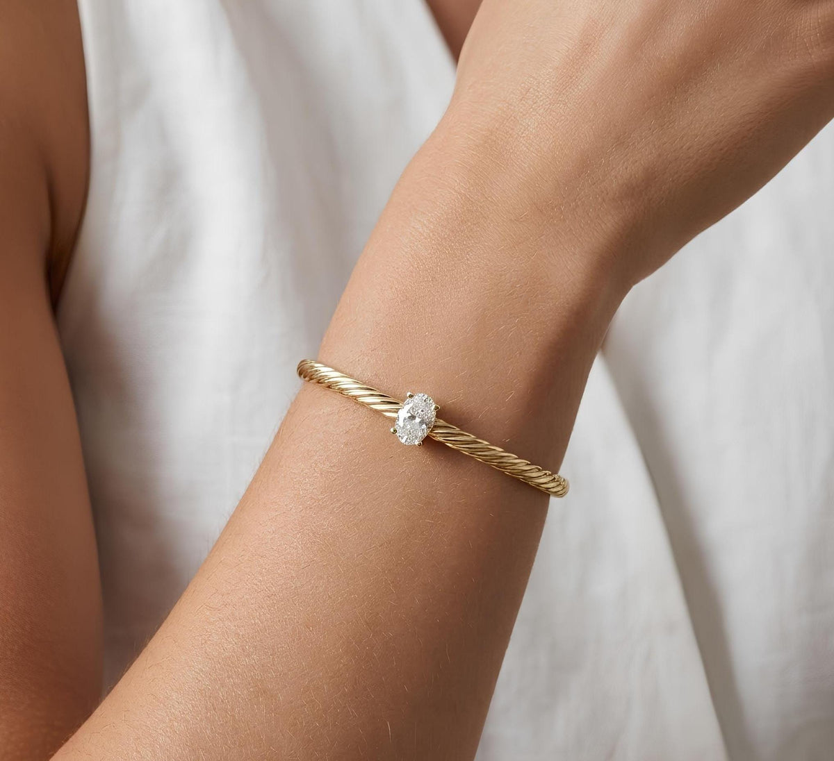 14K / 18K Solid Gold Twisted Cable Bangle
