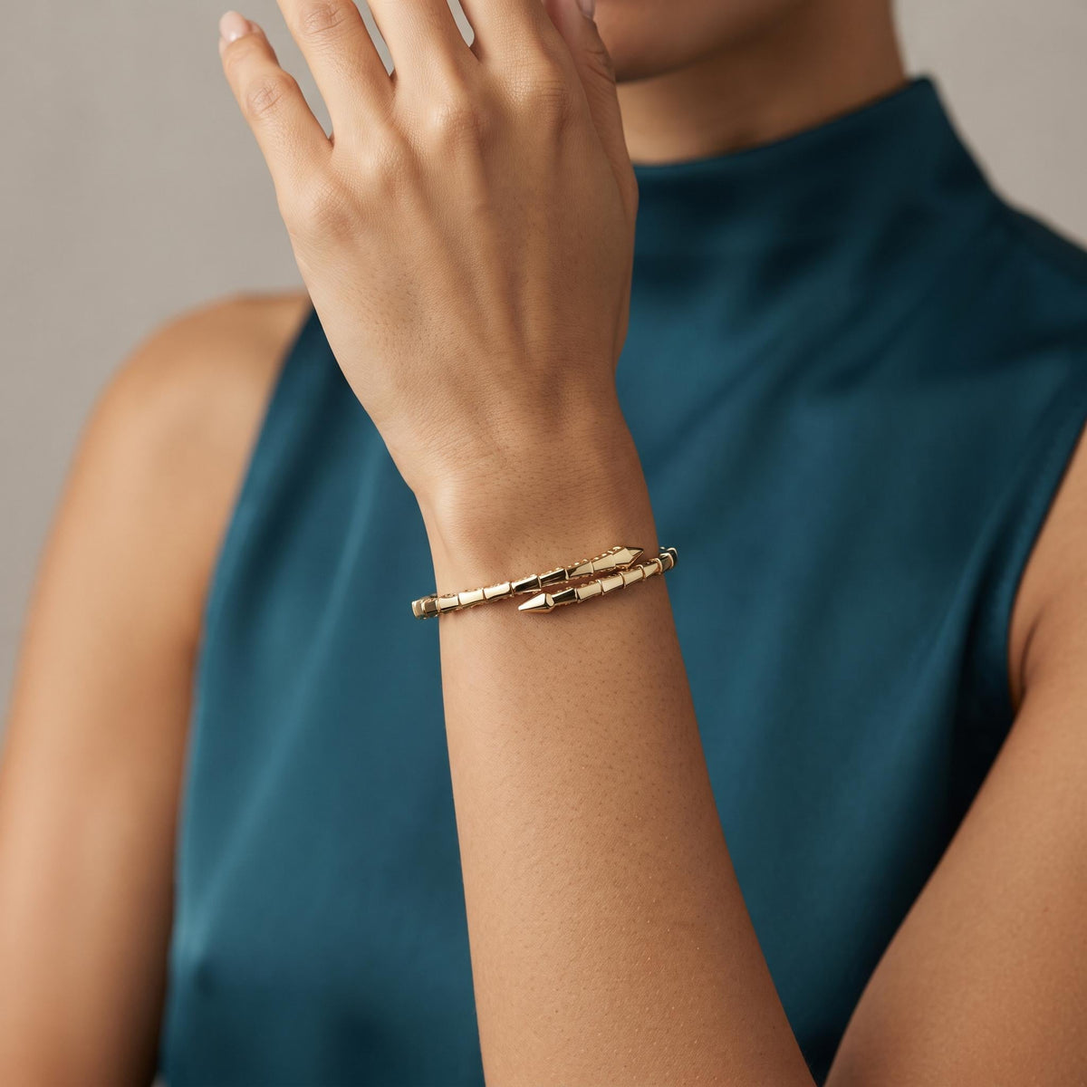 14K / 18K Solid Gold Snake Bangle