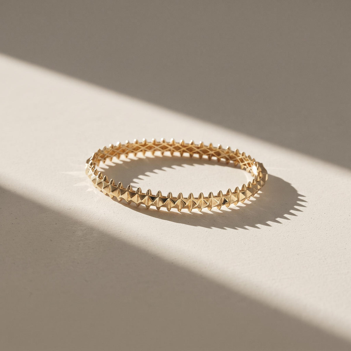 14K / 18K Solid Gold Spike Bangle