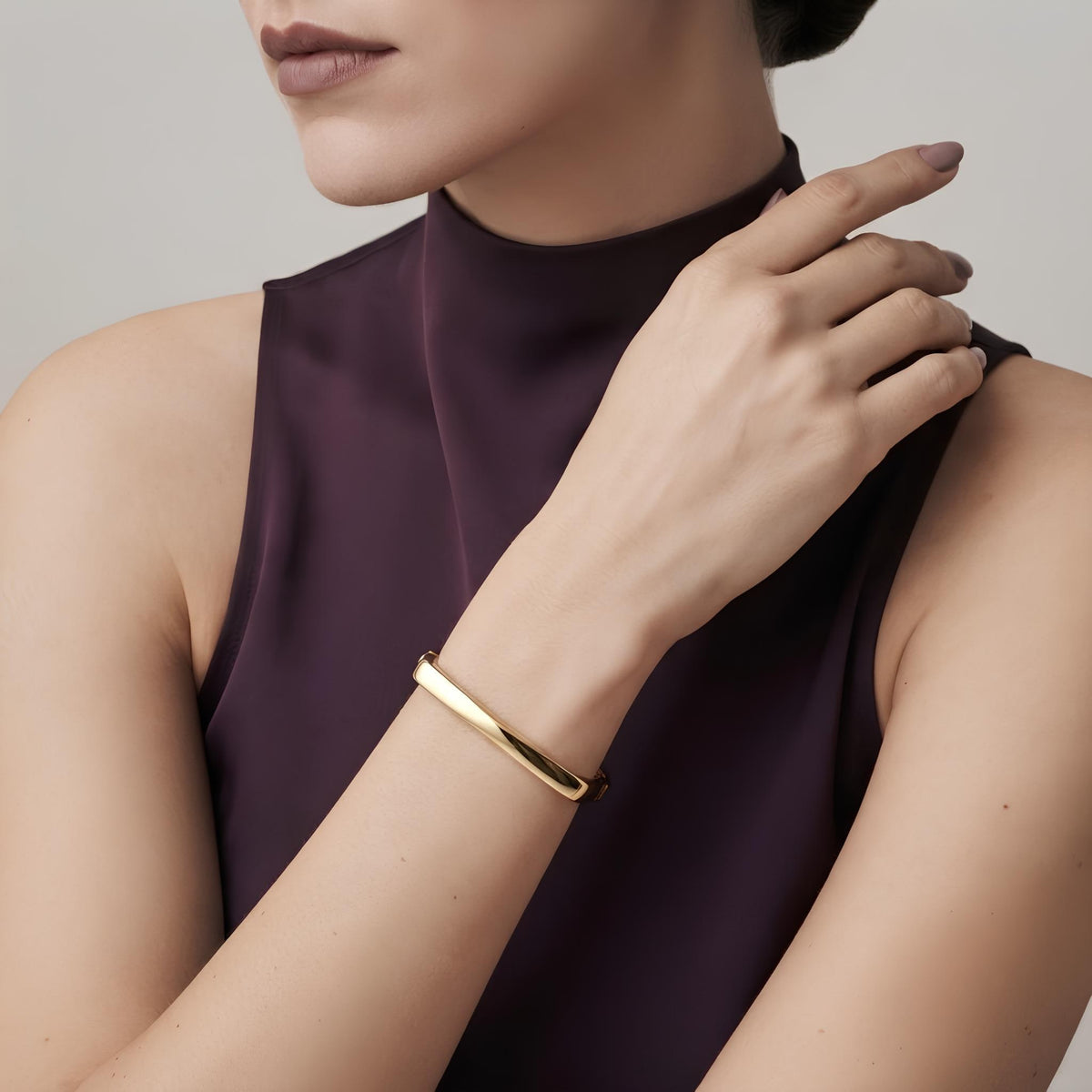 14K / 18K Solid Gold Square Bangle